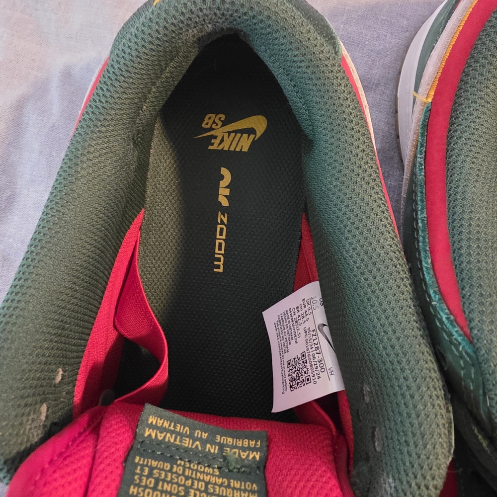 Nike Dunk Low Pro Green and Red Sneakers with Yellow Accents - Picture 7 of 13